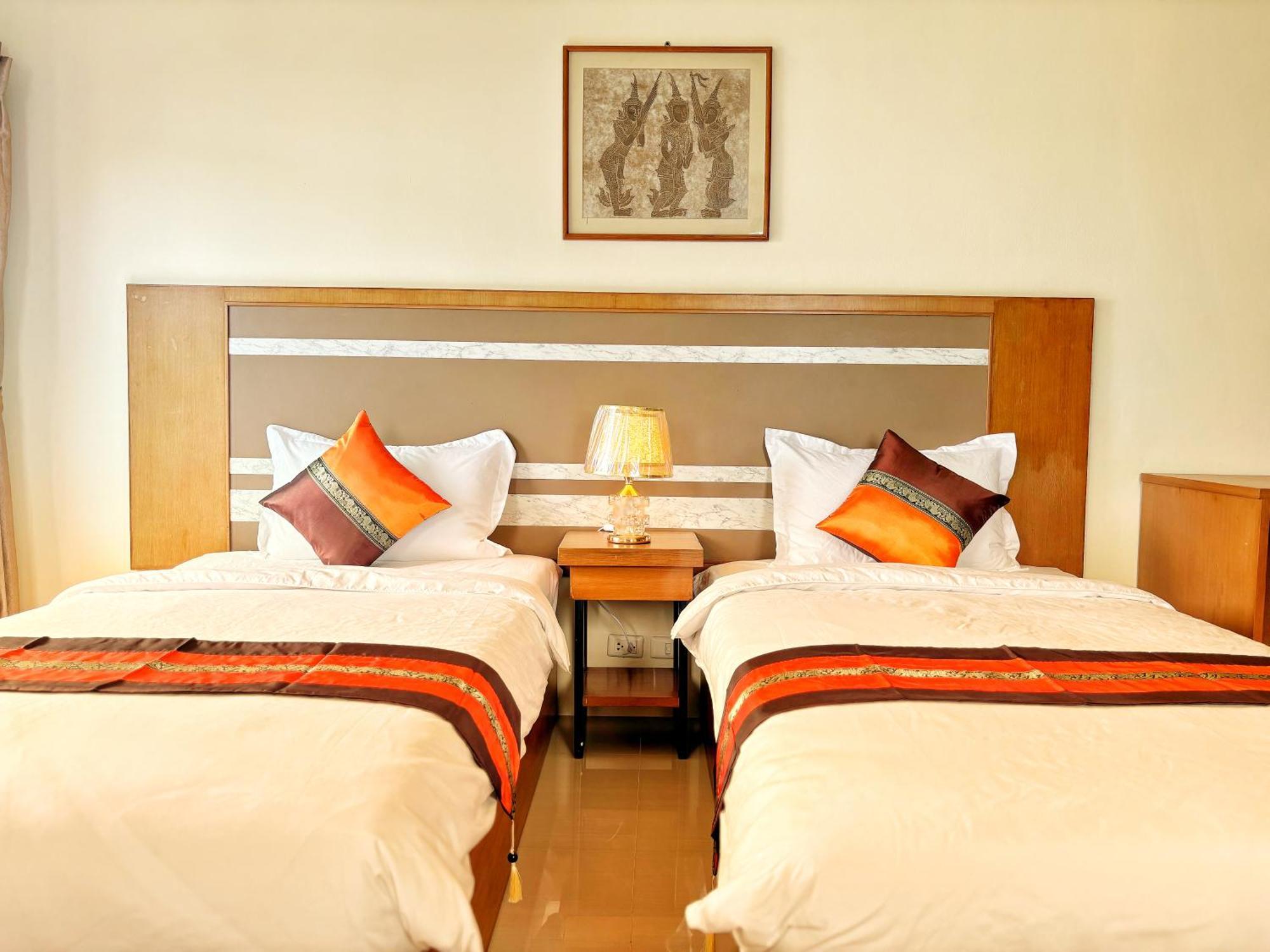 Patong Pool House Aparthotel Екстериор снимка