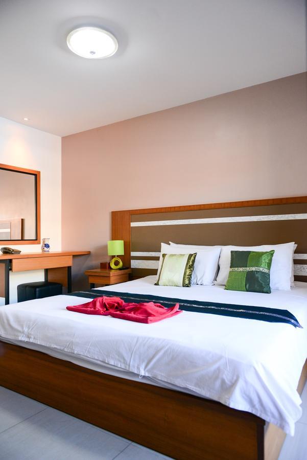 Patong Pool House Aparthotel Екстериор снимка