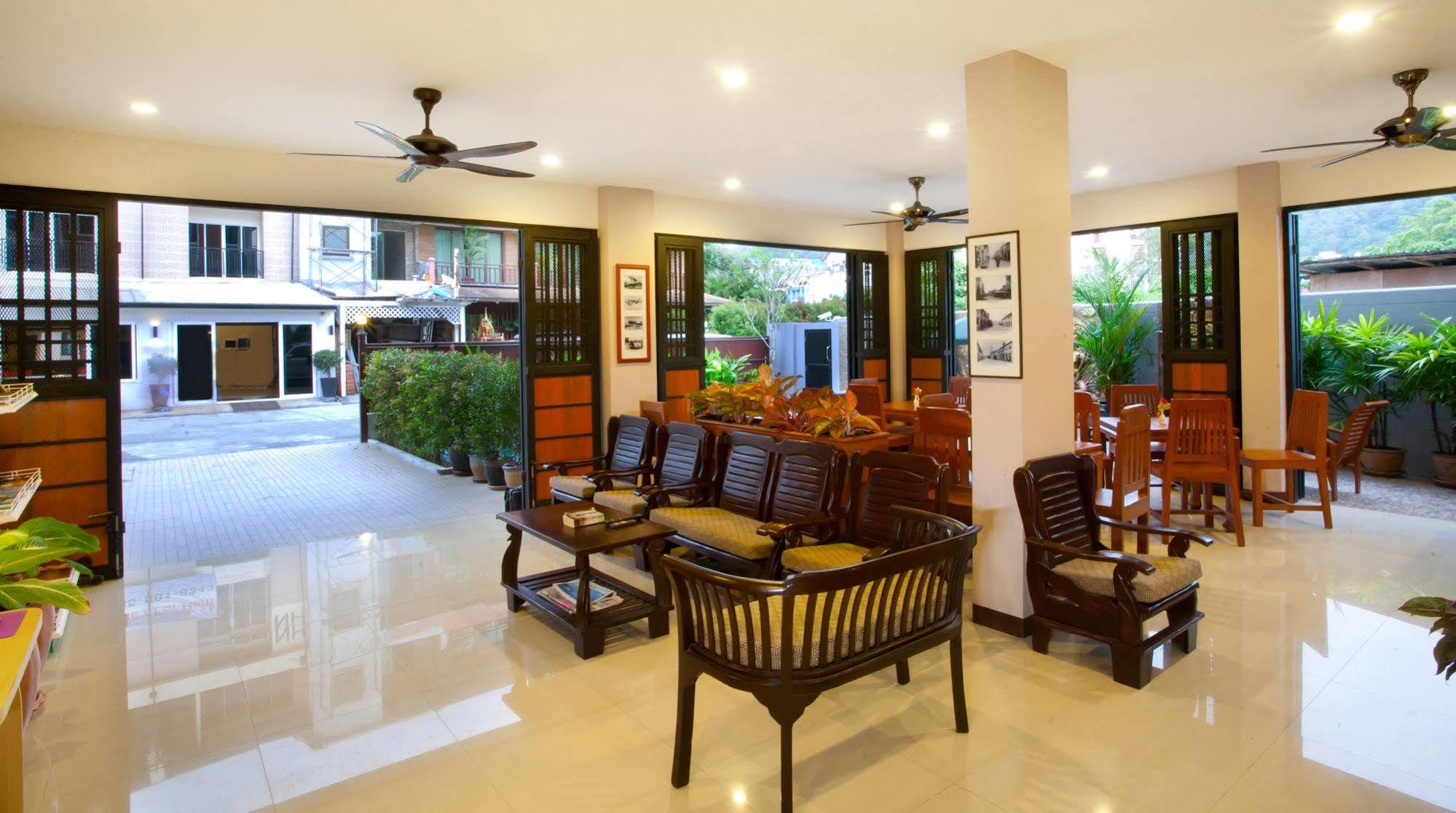 Patong Pool House Aparthotel Екстериор снимка