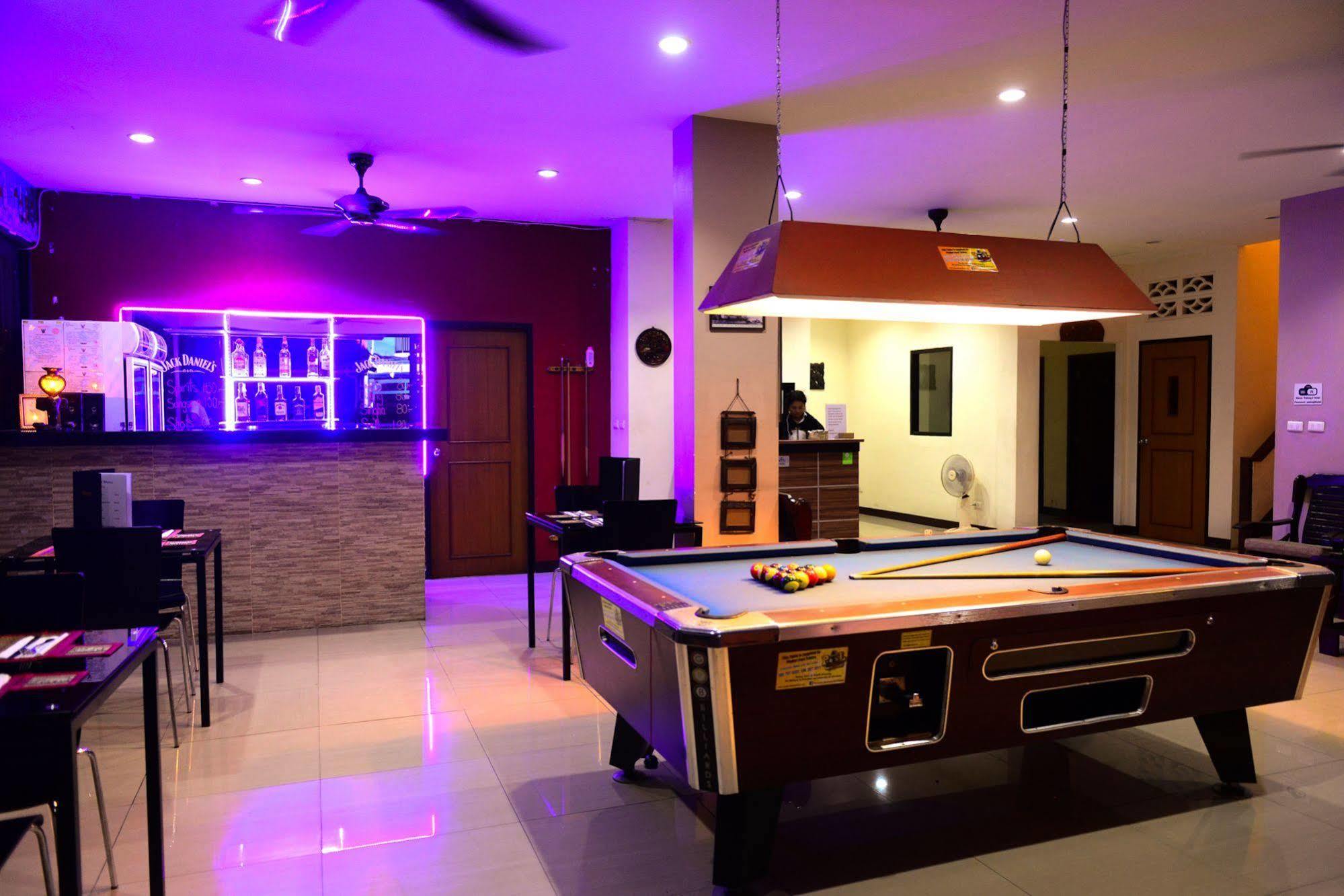 Patong Pool House Aparthotel Екстериор снимка